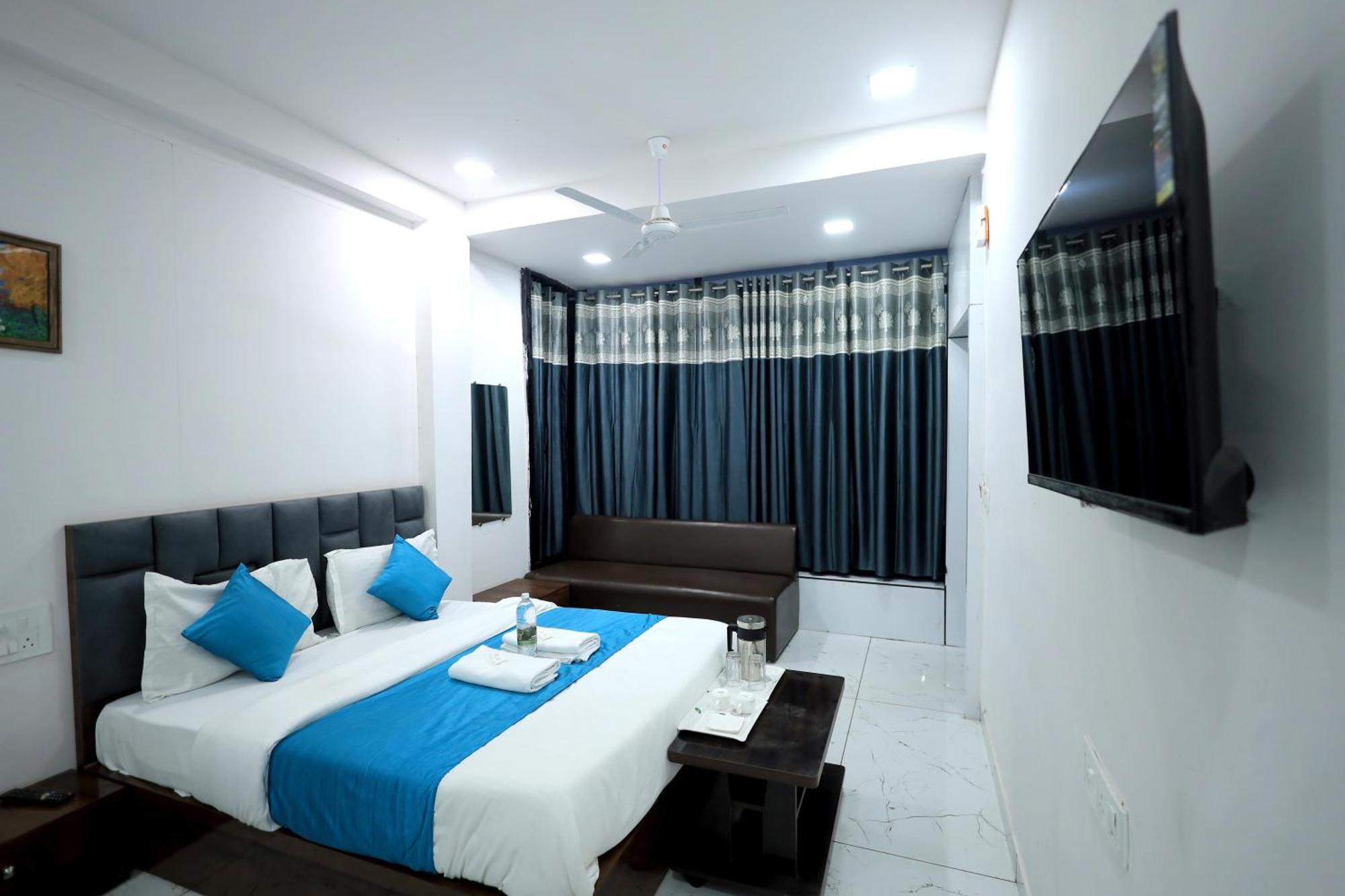 Double Room,1700120890:JPEG